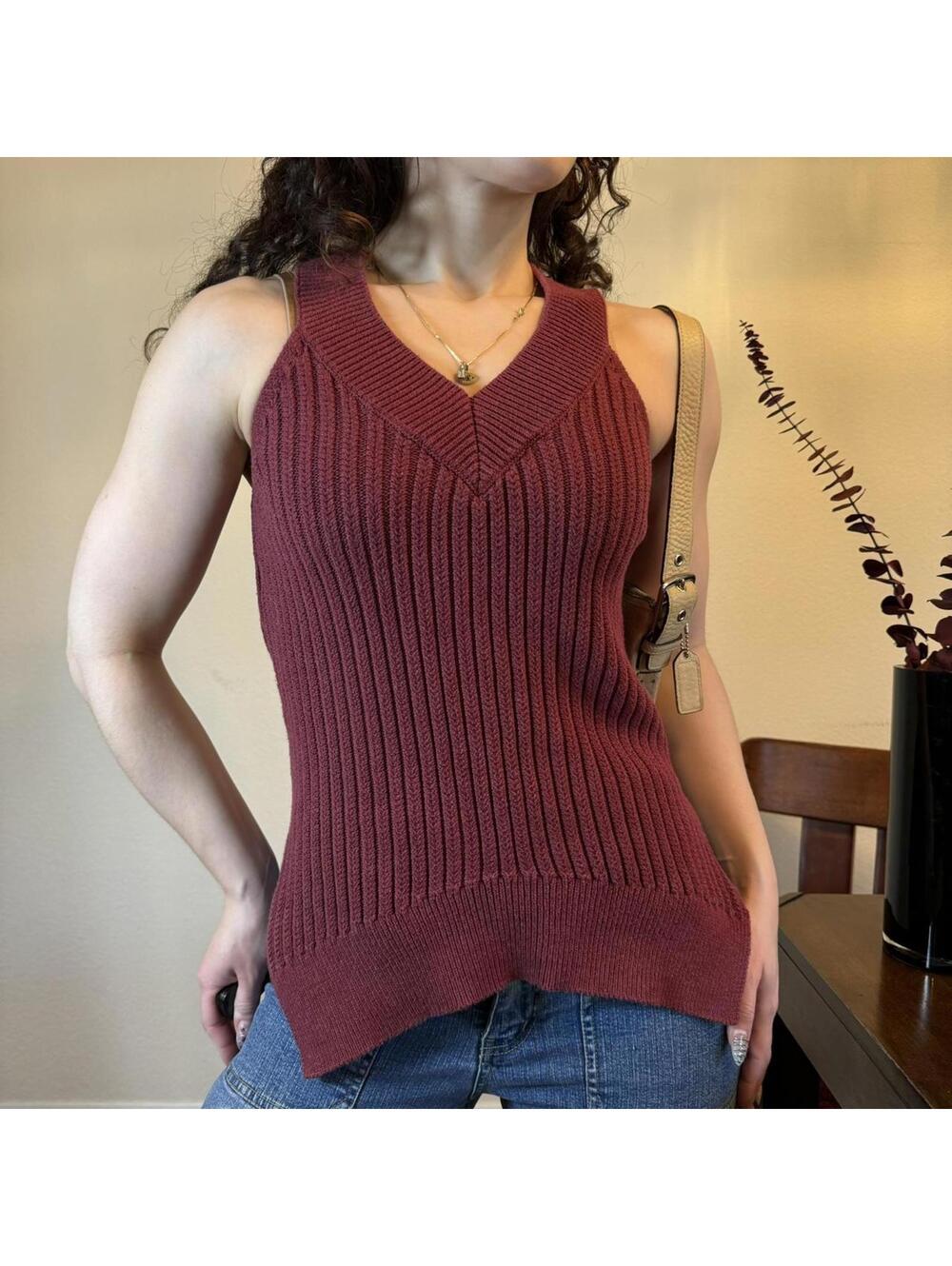 Brick Red Knit Tank Top Womens Small V-neck Chelsea & Violet